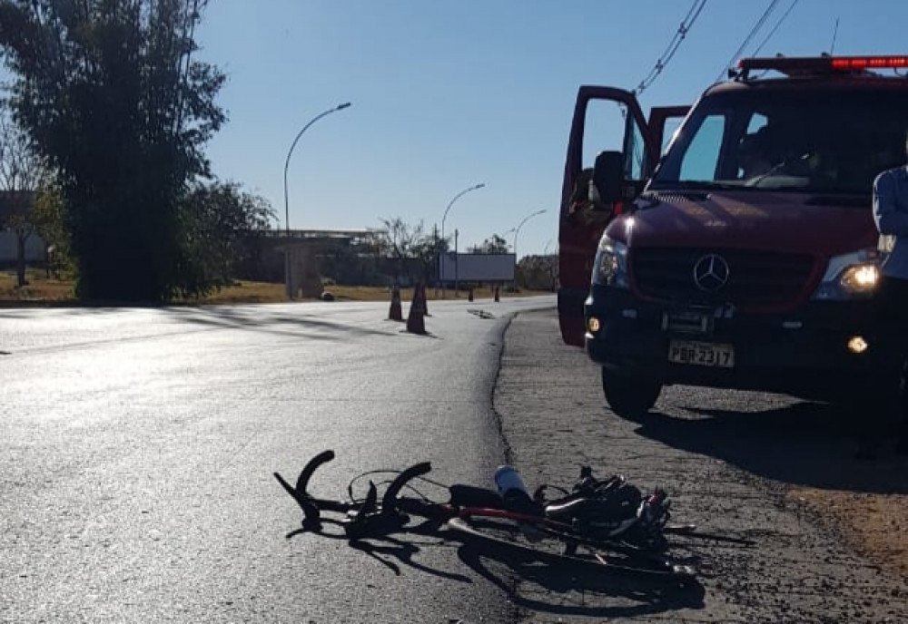 Acidente deixou o ciclista gravemente ferido