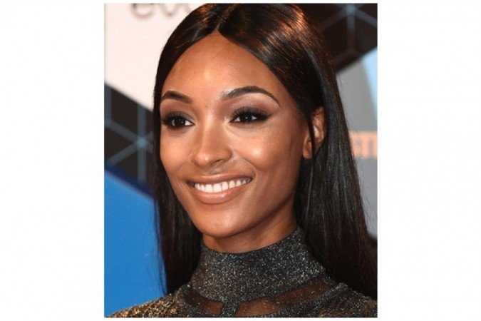 Nascida no Reino Unido, a atriz e modelo Jourdan Dunn foi descoberta em uma loja de roupas em 2006. Um ano depois, j&aacute; era um rosto conhecido nas passarelas