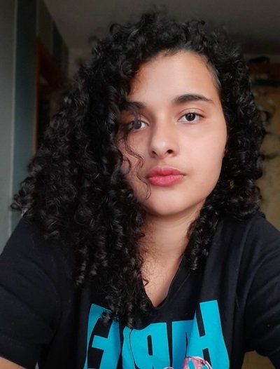 Giuliana Gomes, auxiliar administrativa, tem medo de se infectar 