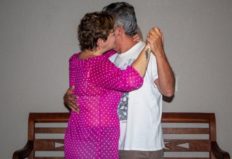 É preciso buscar atividades que façam bem, como exercícios físicos, mesmo dentro de casa