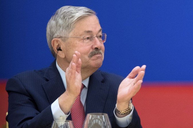Esta foto de arquivo tirada em 10 de janeiro de 2019 mostra o Embaixador dos EUA na China, Terry Branstad. - (crédito: Mark Schiefelbein / POOL / AFP) Esta foto de arquivo tirada em 10 de janeiro de 2019 mostra o Embaixador dos EUA na China, Terry Branstad. - (crédito: Mark Schiefelbein / POOL / AFP)