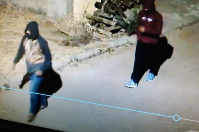 Os suspeitos foram identificados pela polícia e as investigações continuam para capturá-los - (crédito: PCDF/Divulgação) Os suspeitos foram identificados pela polícia e as investigações continuam para capturá-los - (crédito: PCDF/Divulgação)
