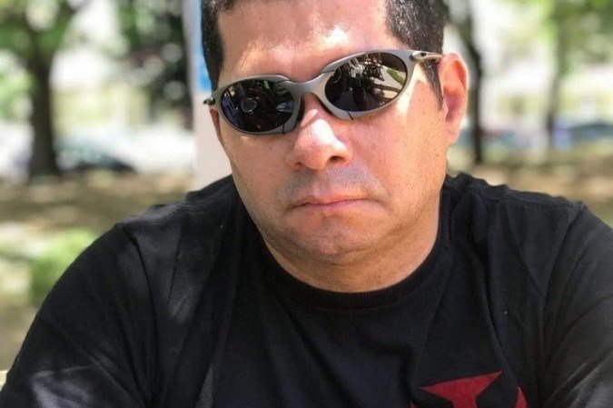 Stefyson tinha 49 anos e servia no Terceiro Batalhão da PM - (crédito: Reprodução/Redes Sociais ) Stefyson tinha 49 anos e servia no Terceiro Batalhão da PM - (crédito: Reprodução/Redes Sociais )