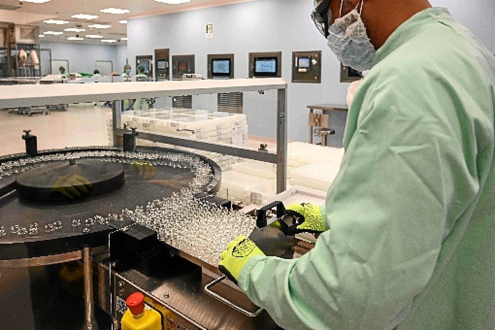 Empresa de biotecnologia pede autorização nos EUA para tratamento contra covid