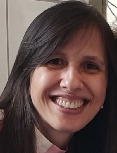 Rosana de Andrade é mãe de duas garotas, uma delas cursa o quinto ano do ensino fundamental em uma escola particular. A professora do Instituto Federal de Brasília está receosa com o retorno, mas acredita na responsabilidade da escola. Rosana de Andrade é mãe de duas garotas, uma delas cursa o quinto ano do ensino fundamental em uma escola particular. A professora do Instituto Federal de Brasília está receosa com o retorno, mas acredita na responsabilidade da escola.