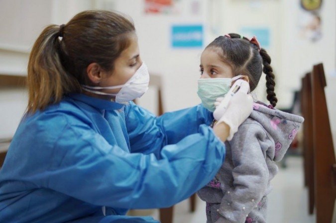 Síndrome Inflamatória Multissistêmica Pediátrica (SIM-P) atinge crianças e adolescentes - (crédito: Divulgação/Unicef) Síndrome Inflamatória Multissistêmica Pediátrica (SIM-P) atinge crianças e adolescentes - (crédito: Divulgação/Unicef)