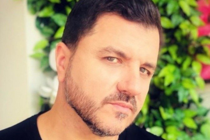 O cantor foi levado às pressas ao hospital após um infarto na semana passada - (crédito: Reprodução/Instagram) O cantor foi levado às pressas ao hospital após um infarto na semana passada - (crédito: Reprodução/Instagram)