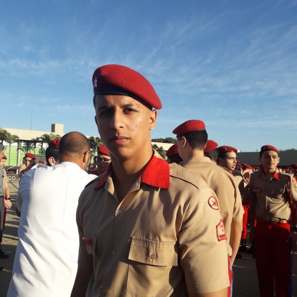 Estudante do terceiro ano Caio Paz não conseguiu se adaptar às aulas remotas