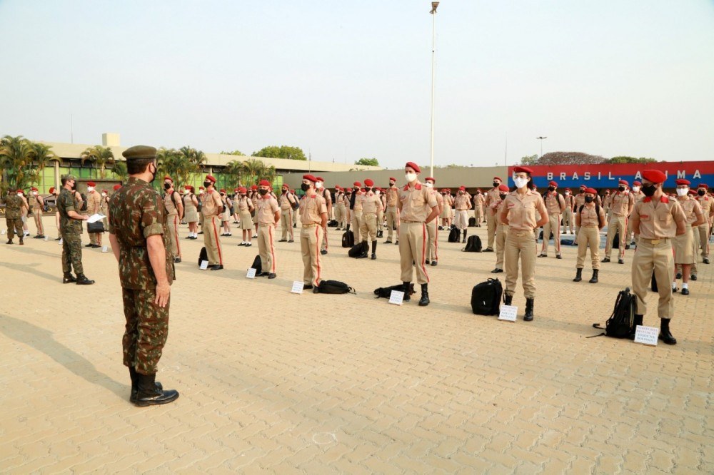 Colégio Militar retorna aulas presenciais com nono ano e ensino médio