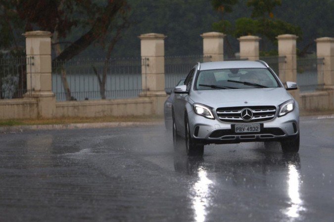 Chuva chega ao DF depois de 4 meses de estiagem - (crédito: Ana Rayssa/ CB/ D.A Press) Chuva chega ao DF depois de 4 meses de estiagem - (crédito: Ana Rayssa/ CB/ D.A Press)