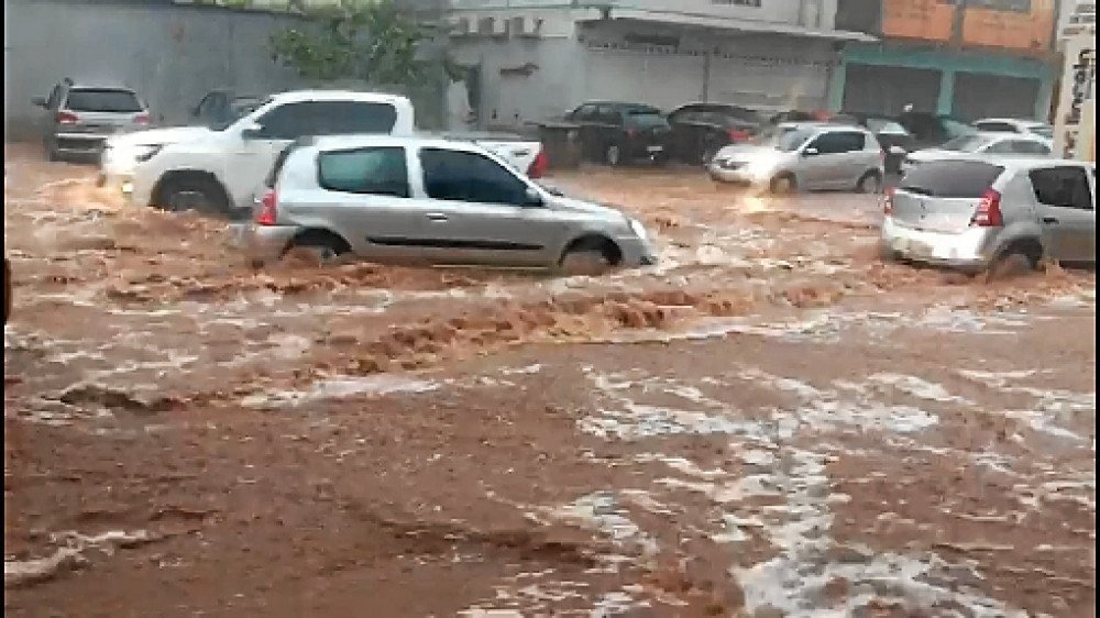 A mudança de estação provocou fortes chuvas em todo o Distrito Federal