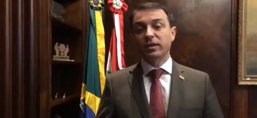 Governador de SC é absolvido de impeachment e realiza mudanças no governo