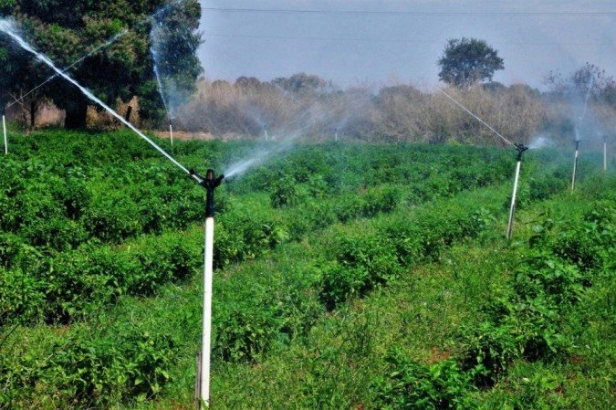 As obras vão contribuir na redução do índice de perdas de água na região - (crédito: Acácio Pinheiro/Agência Brasília) As obras vão contribuir na redução do índice de perdas de água na região - (crédito: Acácio Pinheiro/Agência Brasília)