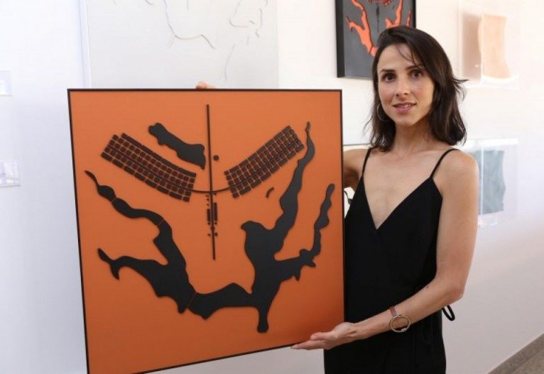 Arquiteta e artista plástica Helena Trindade, responsável pela mostra 'A arte da cartografia e uma paixão chamada Brasília'