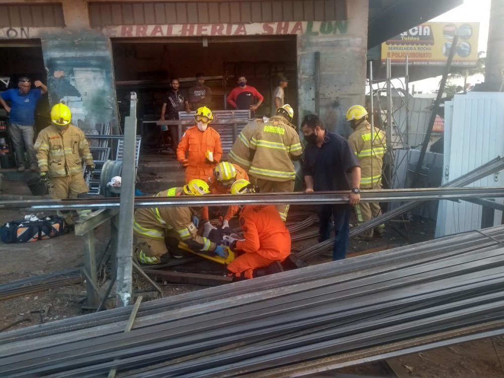  Ele teve um corte profundo na cabeça e precisou ser levado para o Hospital de Planaltina