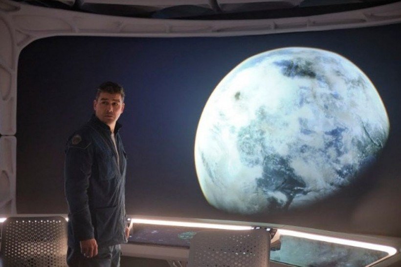 Cena do filme O céu da meia noite, da Netflix