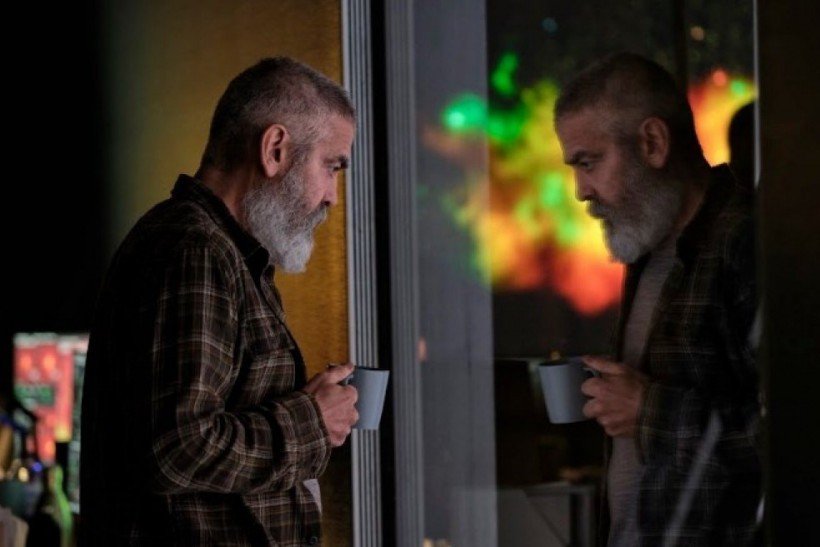 Cena do filme O céu da meia noite, da Netflix
