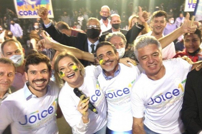 Joice Hasselmann em lançamento de campanha para a prefeitura de São Paulo: nada de máscara. Foto: Reprodução/Instagram - (crédito: Reprodução/Instagram) Joice Hasselmann em lançamento de campanha para a prefeitura de São Paulo: nada de máscara. Foto: Reprodução/Instagram - (crédito: Reprodução/Instagram)