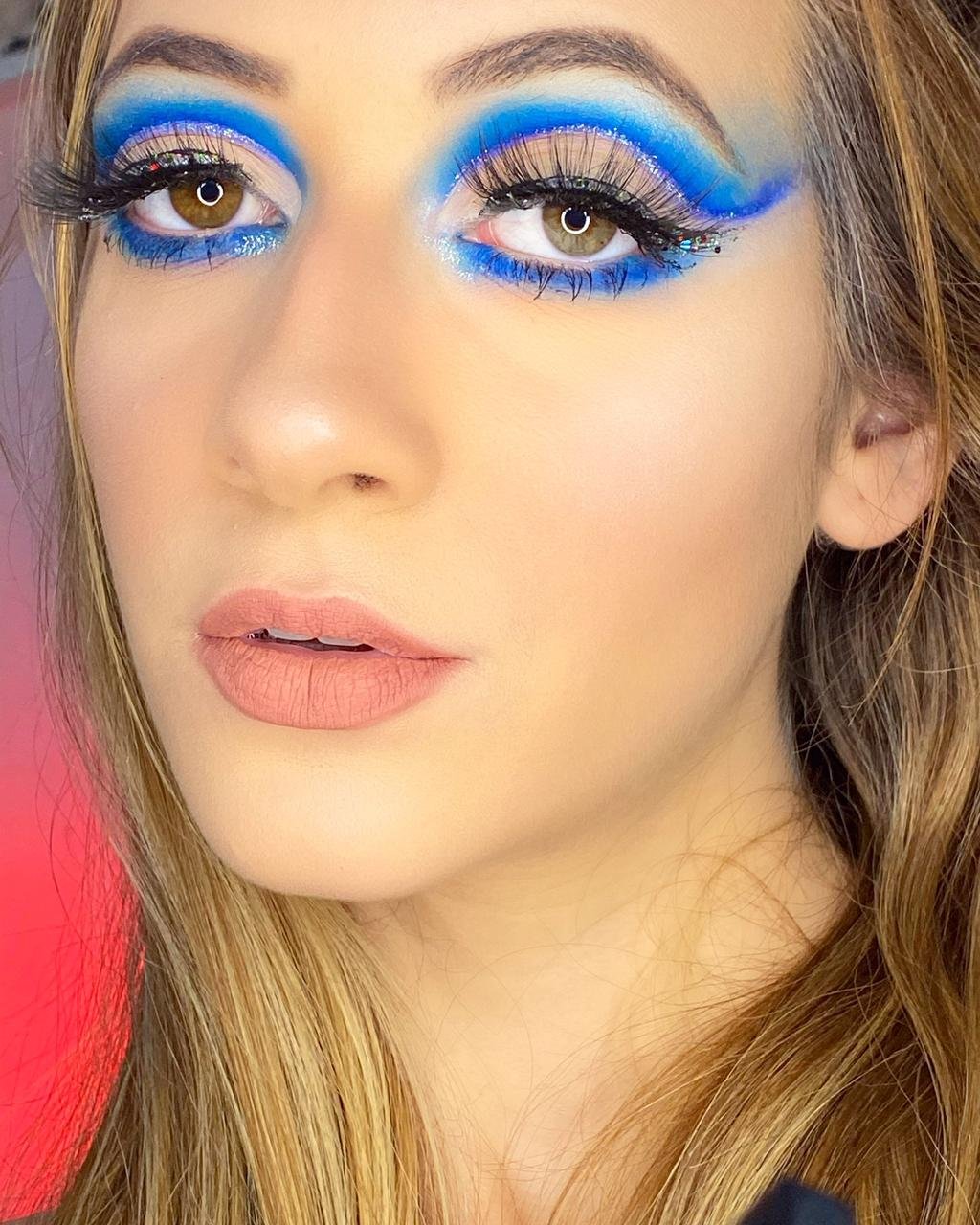 maquiadora e digital influencer Natasha Englerth  