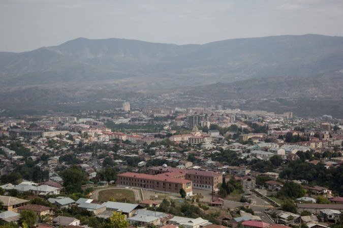 As forças do Azerbaijão e da Armênia alegaram ter infligido pesadas perdas enquanto os combates ocorriam pelo terceiro dia em 29 de setembro de 2020 na região separatista de Nagorny Karabakh. - (crédito: Areg Balayan / serviço de imprensa do governo da Armênia / AFP) As forças do Azerbaijão e da Armênia alegaram ter infligido pesadas perdas enquanto os combates ocorriam pelo terceiro dia em 29 de setembro de 2020 na região separatista de Nagorny Karabakh. - (crédito: Areg Balayan / serviço de imprensa do governo da Armênia / AFP)