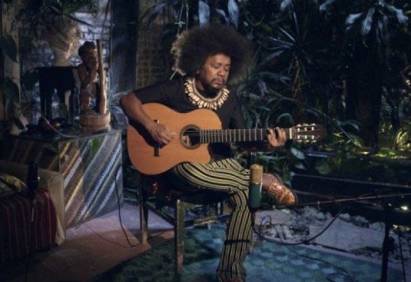 Cena do filme 'Dentro da minha pele'