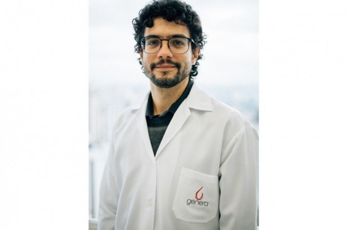 O médico Ricardo di Lazzaro Filho faz cruzamento dos resultados do teste em bancos de dados O médico Ricardo di Lazzaro Filho faz cruzamento dos resultados do teste em bancos de dados