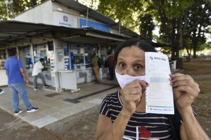 Loterias Online: será o fim do valor mínimo de R$30 para apostas pelo site  da Caixa? 