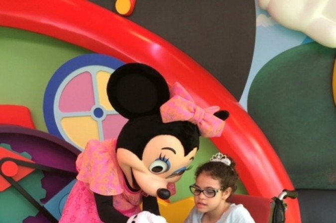 Rondon e Adriane Sales celebram a data em que a filha, Sara, completaria 15 anos. Ela tinha doença genética rara e morreu