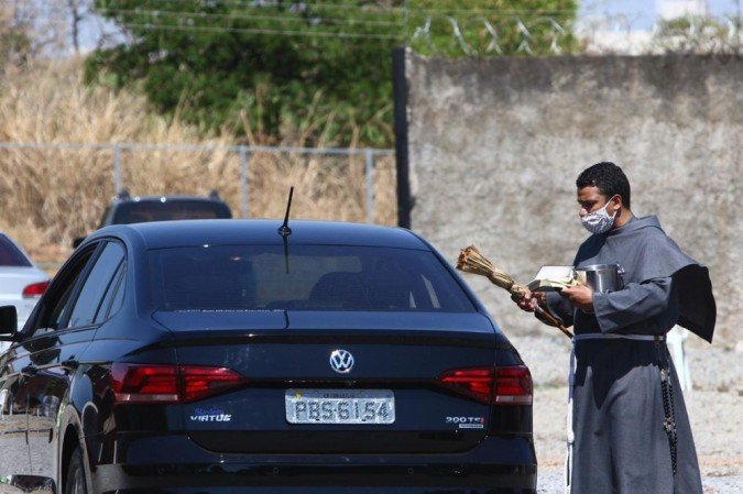 A benção dos animais ocorre neste domingo (4/10), por drive-thru