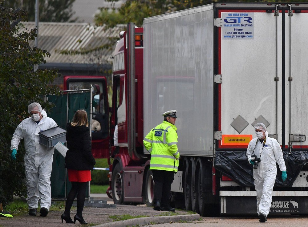 Começa julgamento pela morte de migrantes vietnamitas em caminhão na Inglaterra