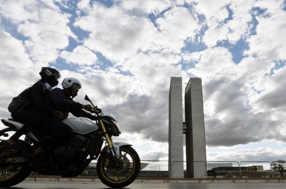 Turismo lança edital destinado a profissionais do setor