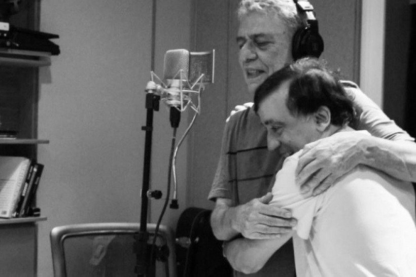 Jorge Helder e Chico Buarque na grava&ccedil;&atilde;o do disco 'Samba doce'