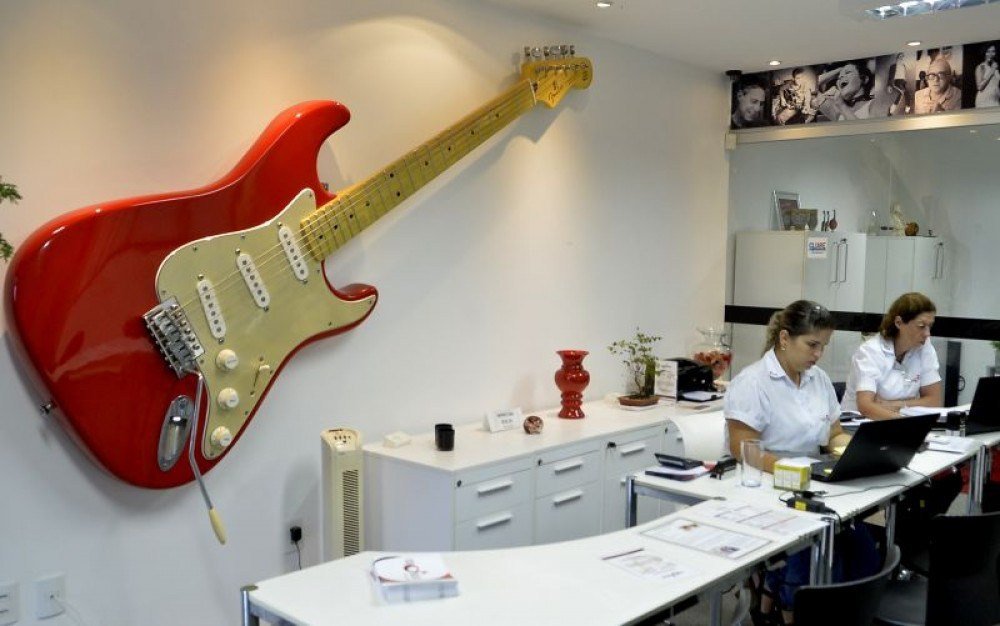 Prestes a fechar, BSB Musical e Musiflex farão bazar de instrumentos