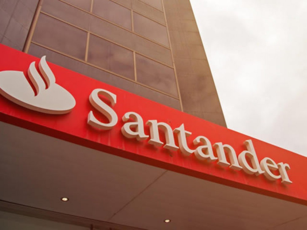 Santander entra na Justiça contra recuperação judicial da Americanas