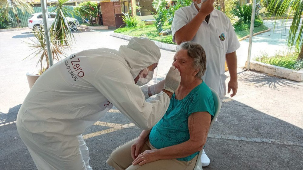 Covid-19: ação do Rotary testa idosos e funcionários da Casa do Vovô