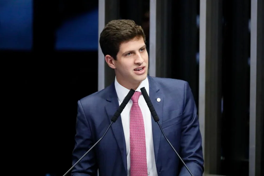 Segundo o PSB, Campos assume a pré-candidatura como reflexo de 'um sentimento manifestado pela maioria do povo pernambucano em todas as pesquisas eleitorais' -  (crédito: Luis Macedo/C&acirc;mara dos Deputados)