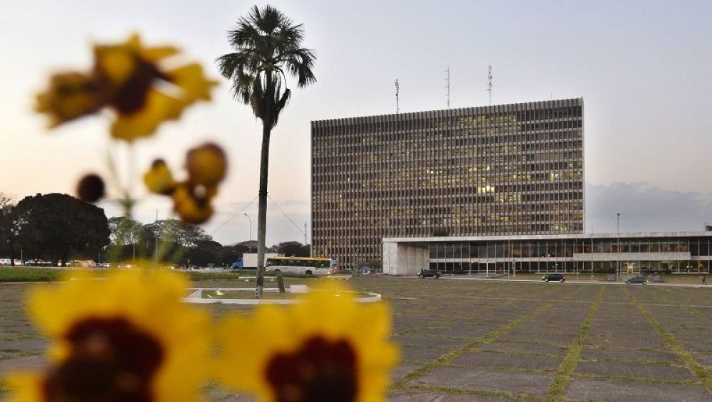 GDF lança licitação de R$ 2,7 mi para reativar fontes da Praça do Buriti