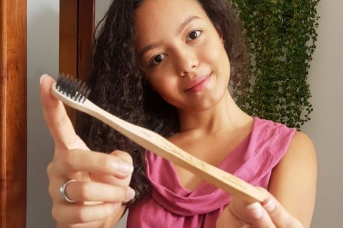 A internacionalista Anna Caroline Viana substitui itens com plástico na composição por alternativas mais ecológicas - (crédito: Arquivo pessoal/CB/D.A Press) A internacionalista Anna Caroline Viana substitui itens com plástico na composição por alternativas mais ecológicas - (crédito: Arquivo pessoal/CB/D.A Press)
