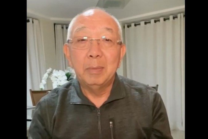 Além de famosos nas redes sociais, Kadomoto é conhecido por dar palestras motivacionais e escrever livros de autoajuda -  (crédito: Reprodução/Instagram)