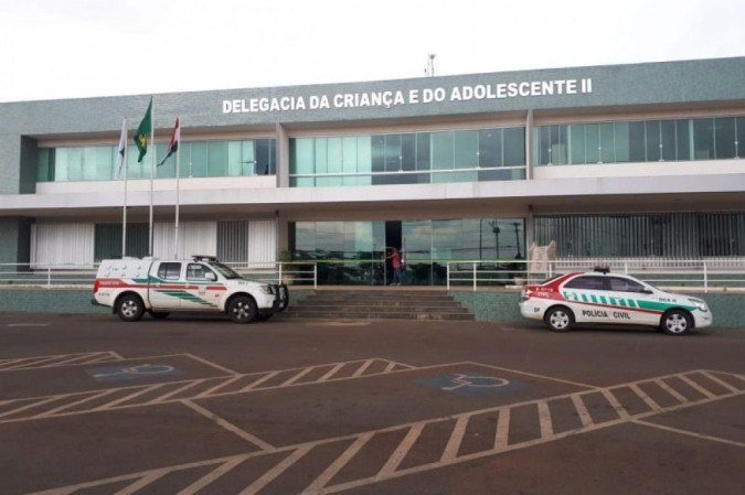  O jovem foi levado para a Delegacia da Criança e do Adolescente (DCA)