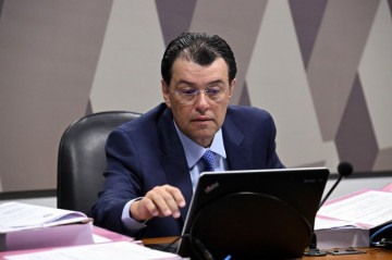 Braga afirmou que 'não admitirá retrocessos' em políticas de desenvolvimento no Norte e Nordeste, no Simples Nacional e na Zona Franca de Manaus -  (crédito: Roque de Sá/Agência Senado)