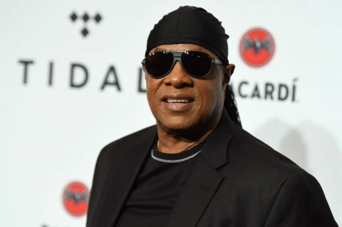 Stevie Wonder lança duas músicas inéditas após 11 anos