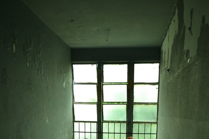 Foto do livro 'Relação-ruína', de Isabella Atayde 