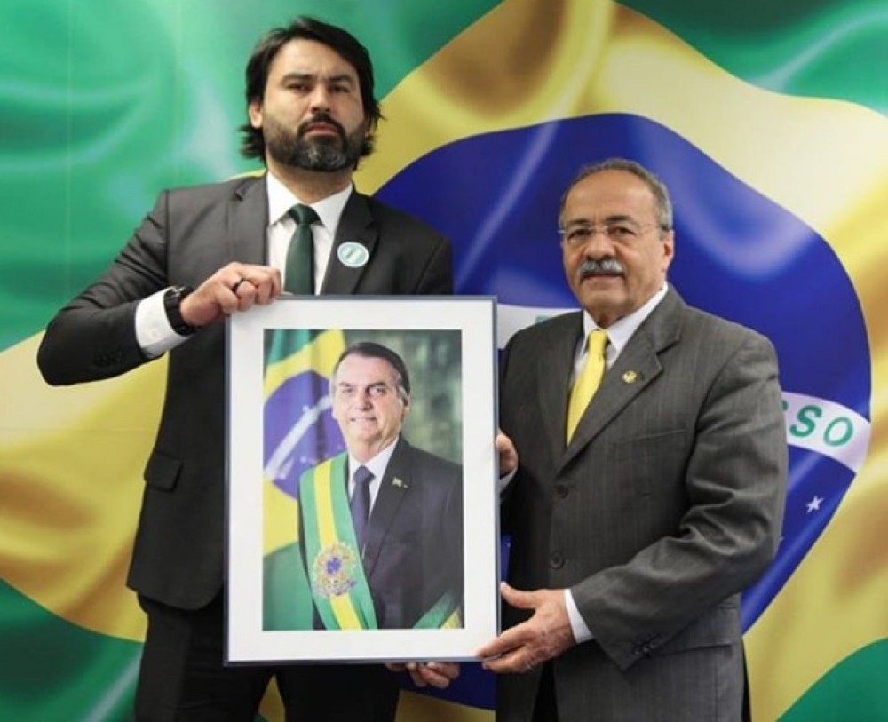 Sobrinho de Bolsonaro pede exoneração do gabinete de Chico Rodrigues