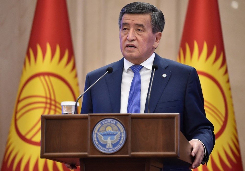 Dirigentes do Quirguistão propõem que novas eleições ocorram em dezembro