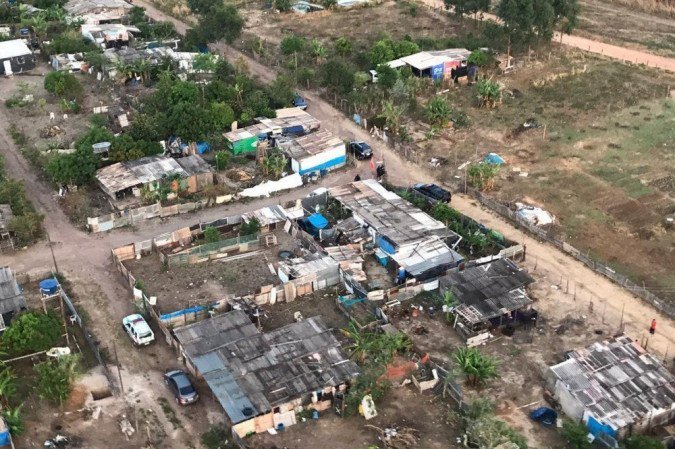 Grupo atuava em três acampamentos de sem-terra no Distrito Federal. - (crédito: Divulgação/PCDF ) Grupo atuava em três acampamentos de sem-terra no Distrito Federal. - (crédito: Divulgação/PCDF )