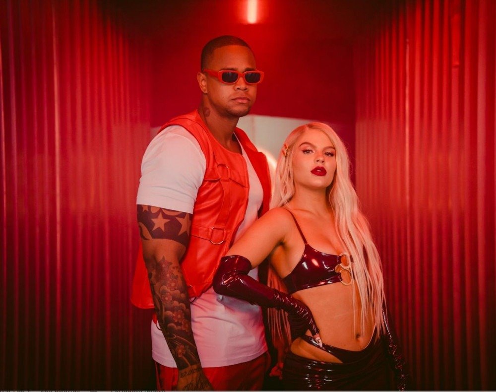 Léo Santana e Luísa Sonza lançam primeira parceria musical, 'Século 21'