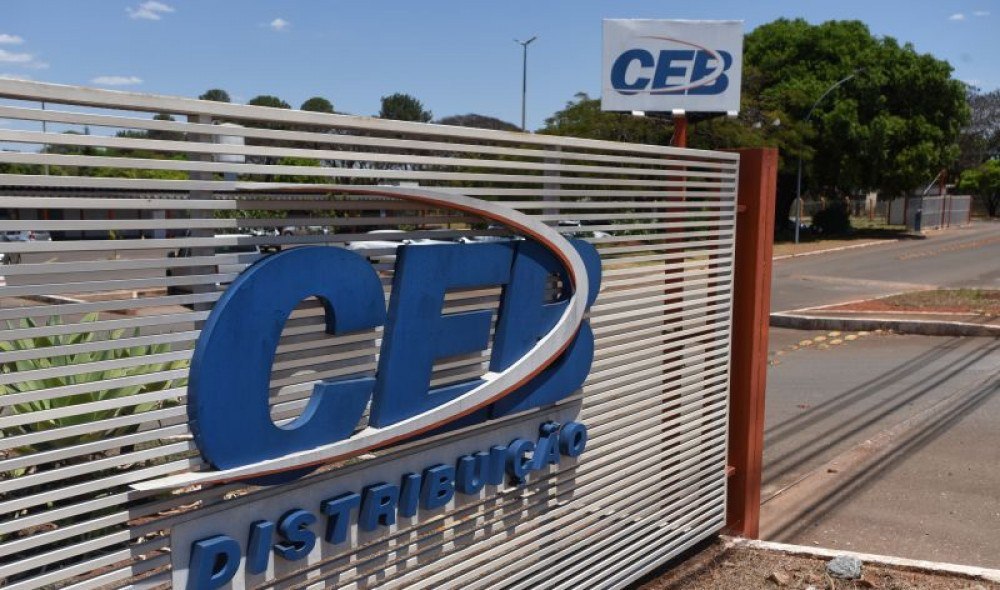 Opinião: A privatização da CEB