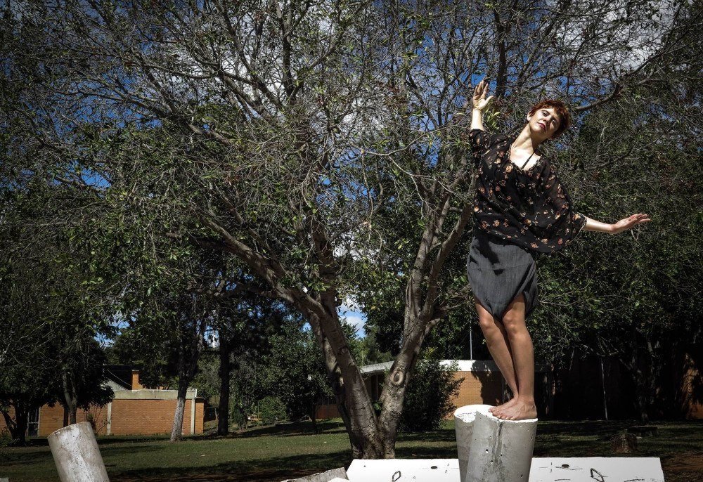 A artista e organizadora Thaís Kuri: lições para conviver em harmonia com o bioma