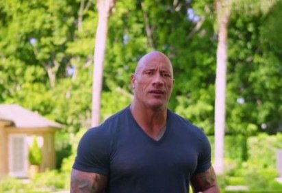 As vítimas eram convencidas de que conversavam diretamente com "The Rock" -  (crédito: Reprodução/Instagram) -As vítimas eram convencidas de que conversavam diretamente com "The Rock" -  (crédito: Reprodução/Instagram)